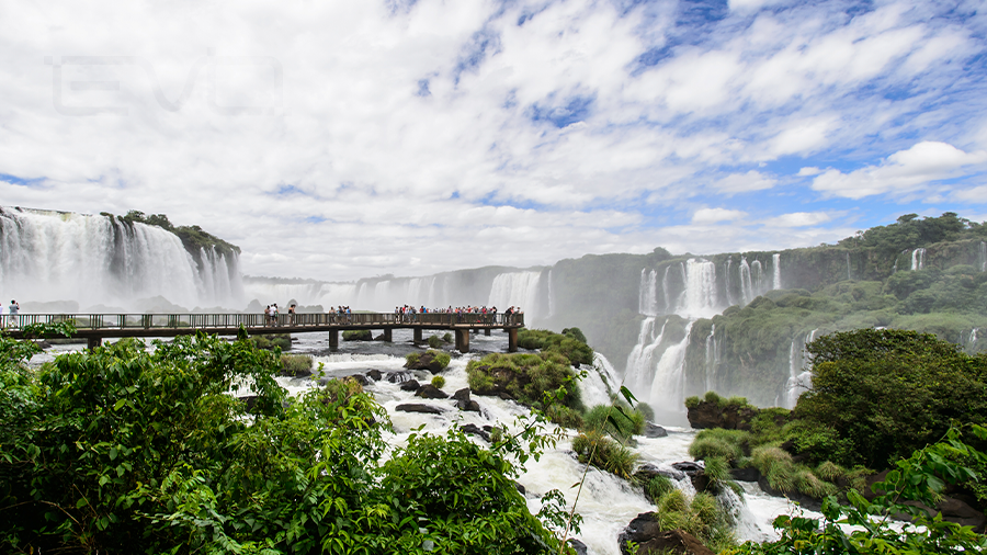 Cataratas do Iguaçu: patrimônio natural e histórico para sua viagem de motorhome